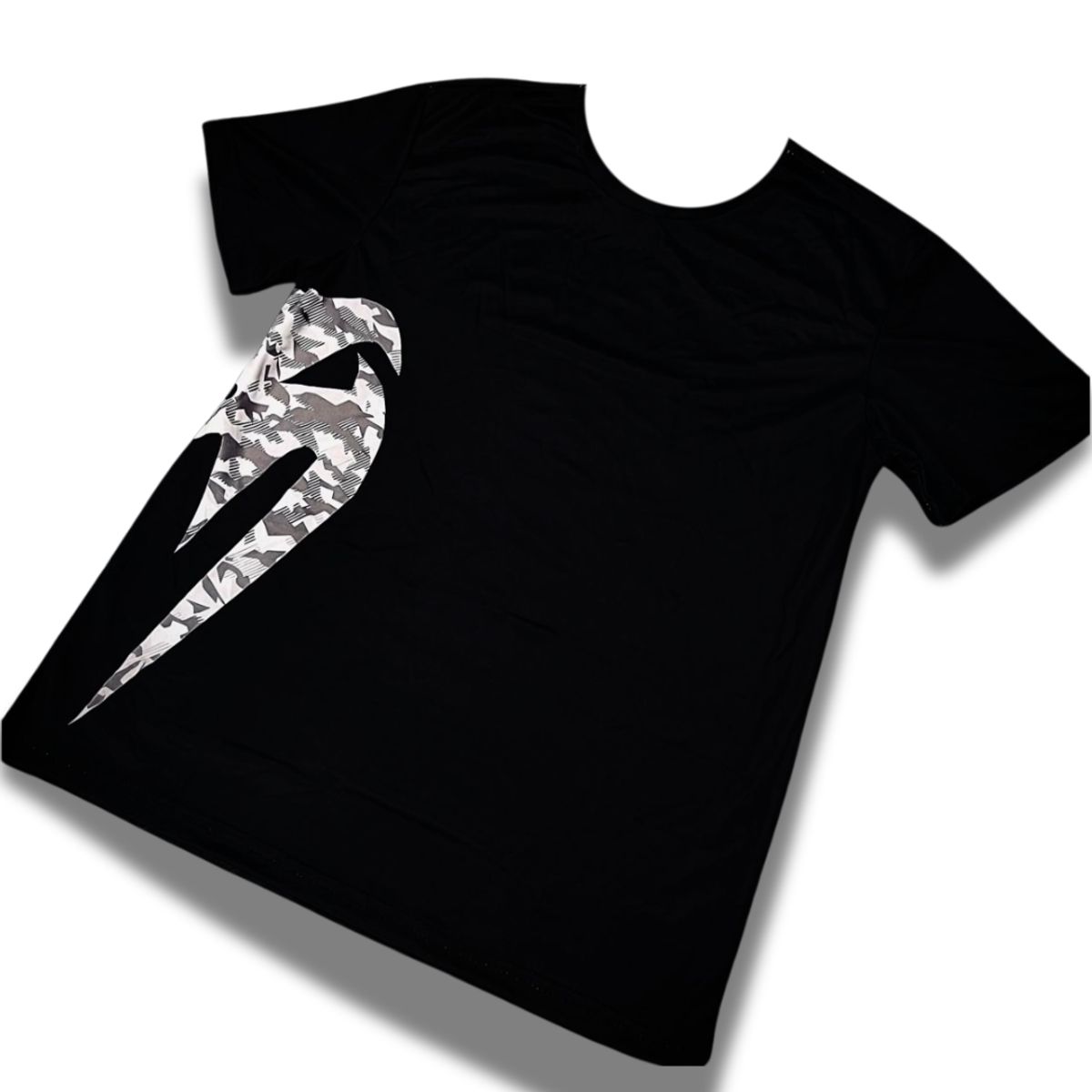VENUM - Polera Venum Giant Camo Hombre Entrenamiento Boxeo y MMA XL