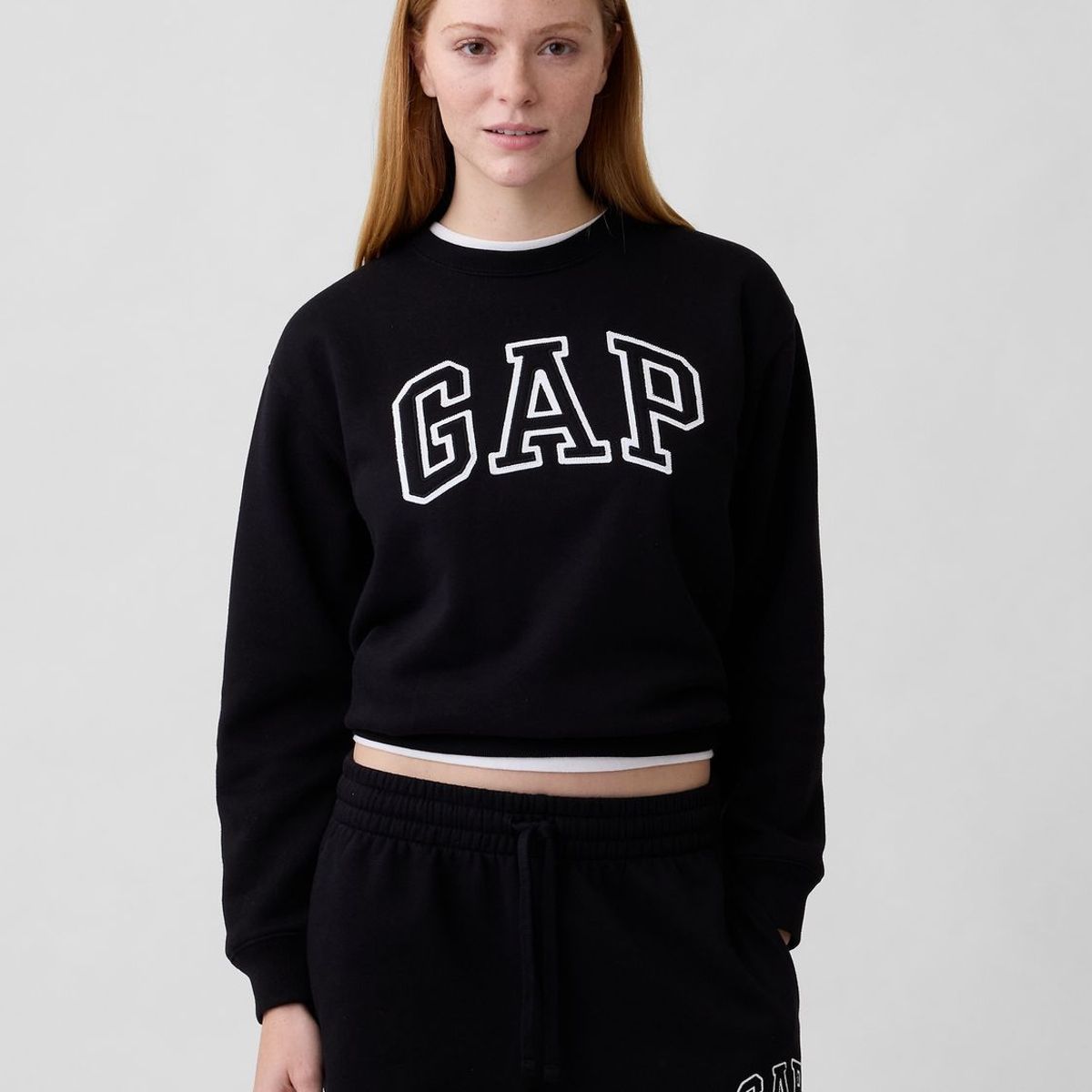 GAP - Polerón Mujer Gap Logo Sin Gorro Sin Cierre Negro
