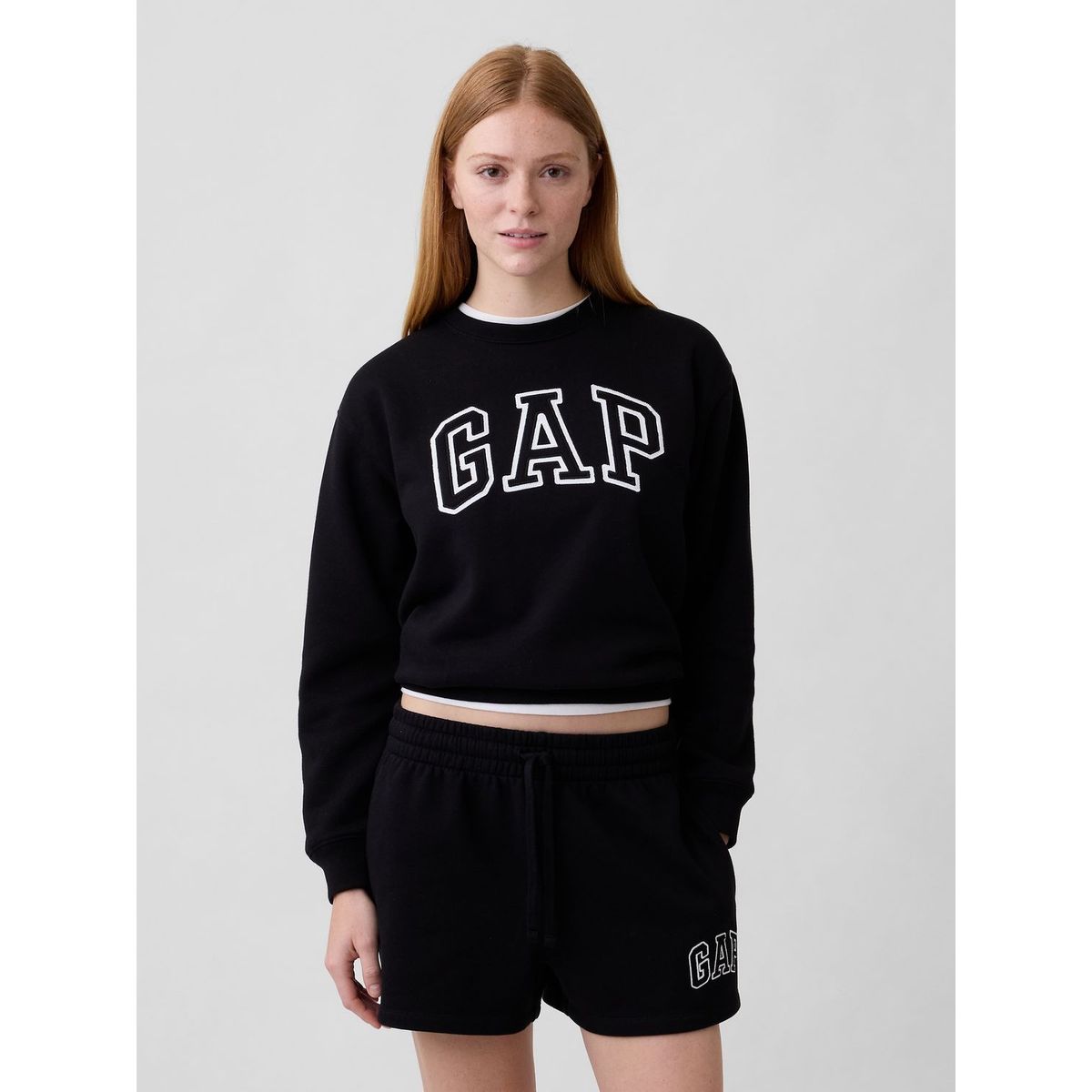 GAP - Polerón Mujer Gap Logo Sin Gorro Sin Cierre Negro