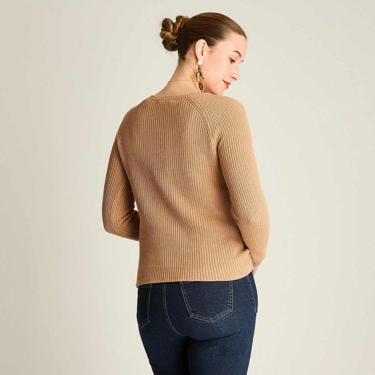 LORENZO DI PONTTI - Sweater Camel Escote V con Cortes Delanteros