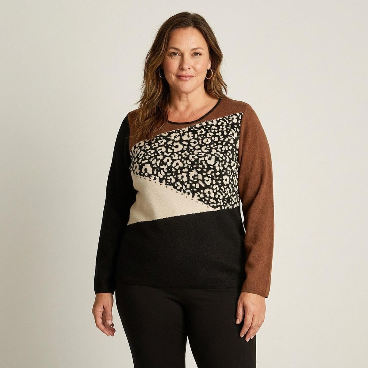 LORENZO DI PONTTI - Sweater Negro con Bloques de Color y Estampado Animal Print en Tejido