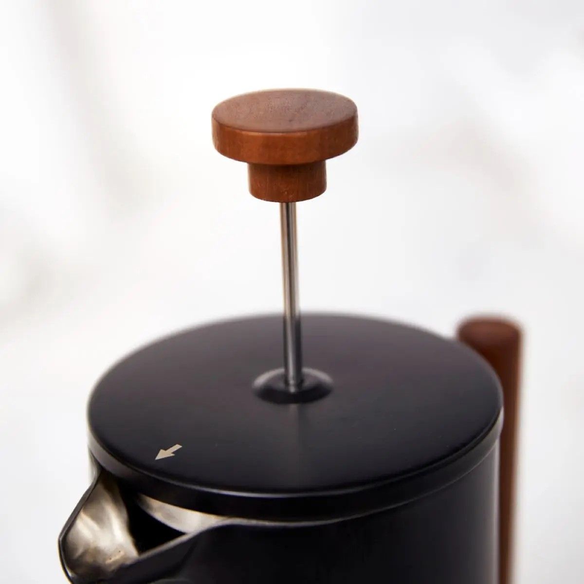 GENERICO - Cafetera Prensa Francesa Simple Color Negro BELUG