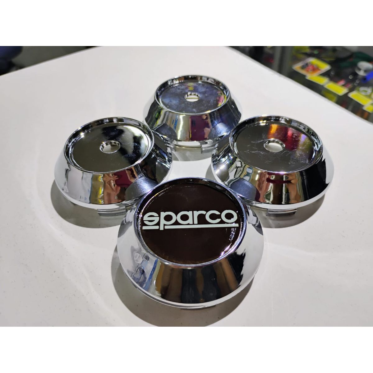 GENERICO - X4 Tapa centro de llantas de auto tunning conica 60mm interior x 65mm exterior sparco