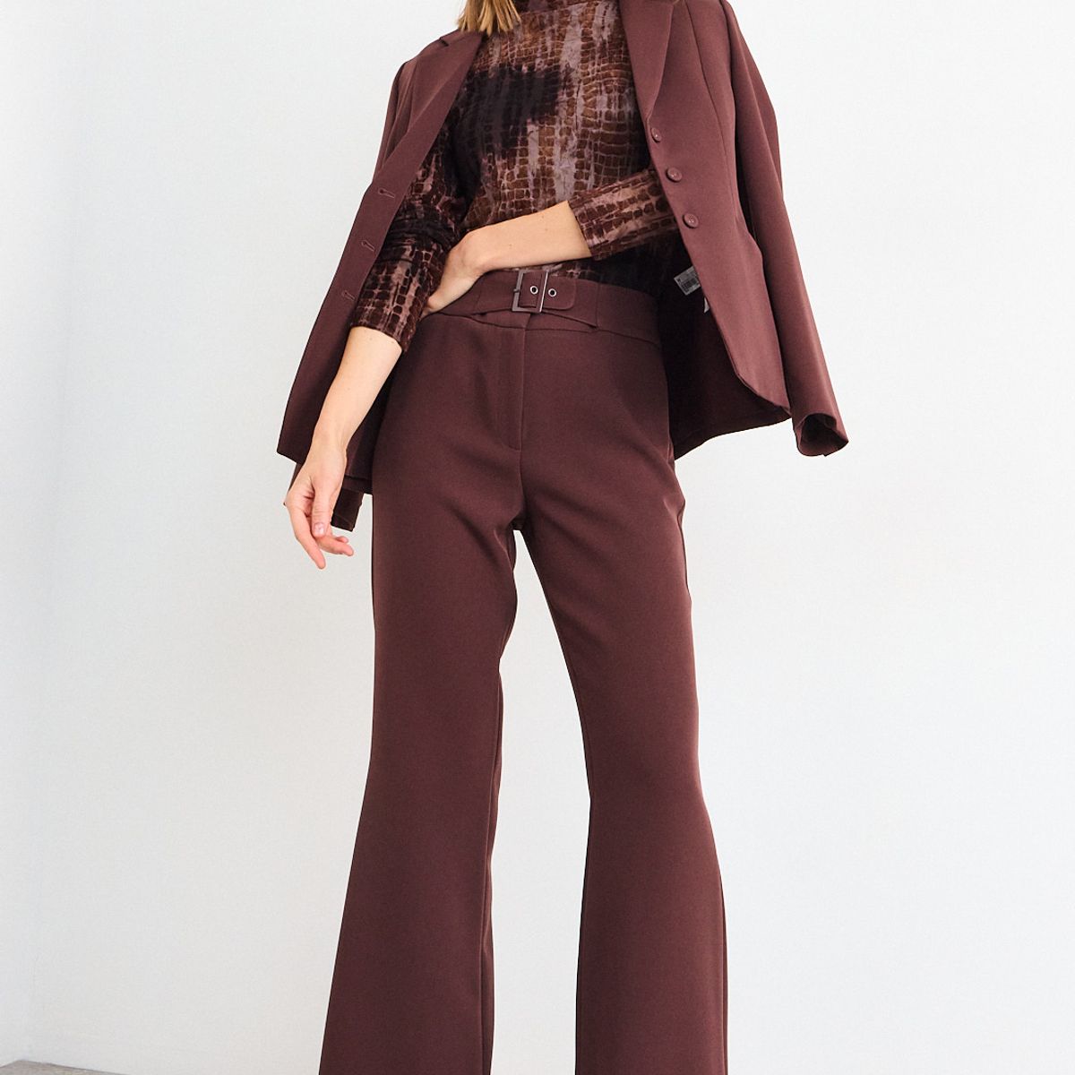 IO - Pantalon Liso Mujer Café Io