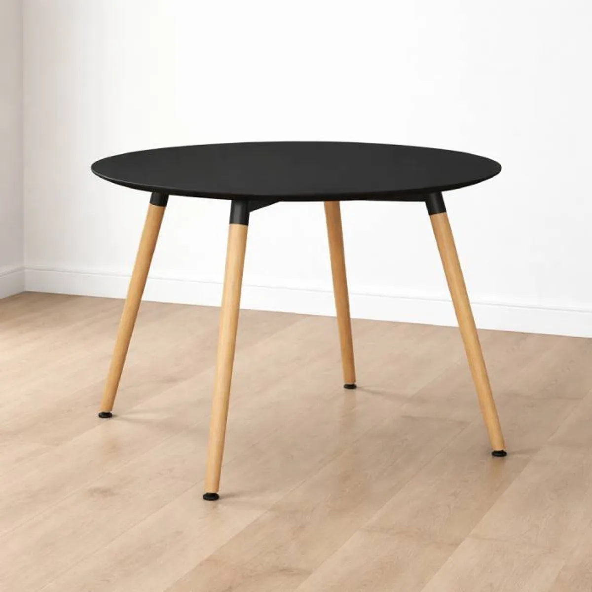 MOAD - Mesa Eames Redonda Clásica 120cm