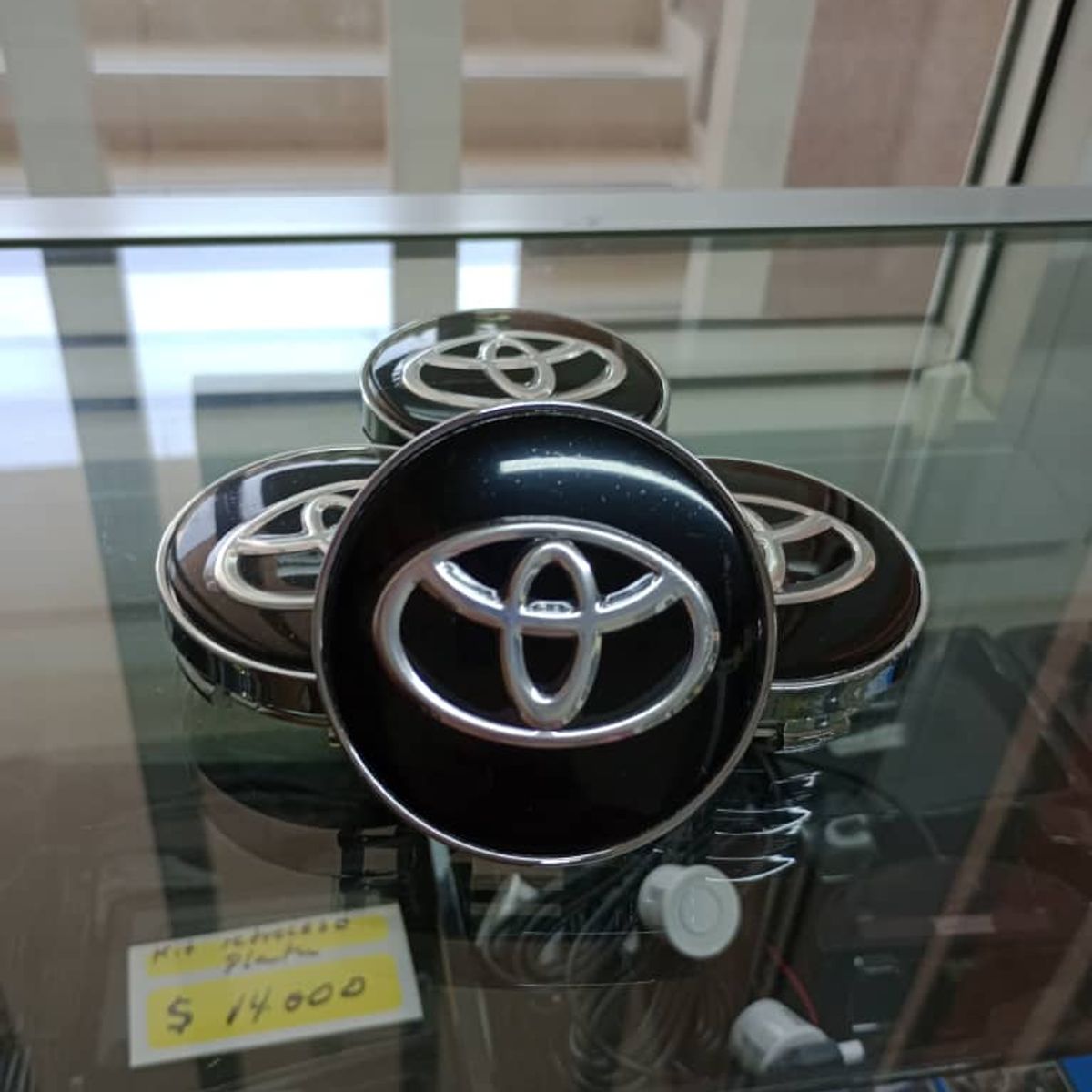 GENERICO - Set X4 Tapas centro de Llantas de autos 56mm universal toyota negro con plata