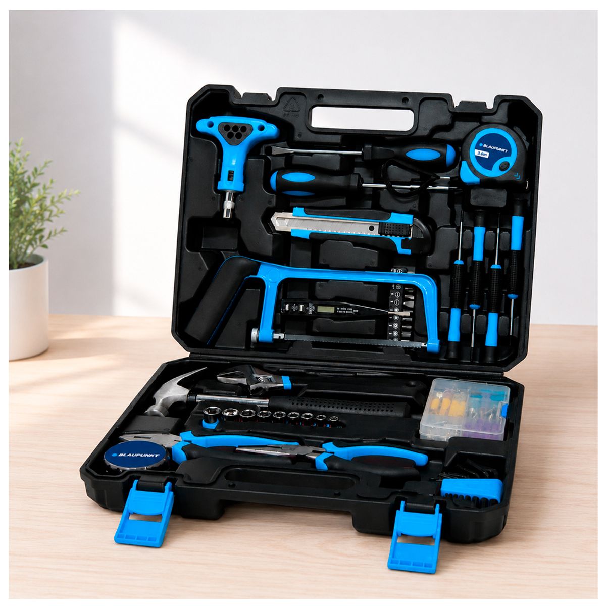 BLAUPUNKT - Set de Herramientas 134 pcs con Maletín llaves dados destornillador martillo pinza sierra