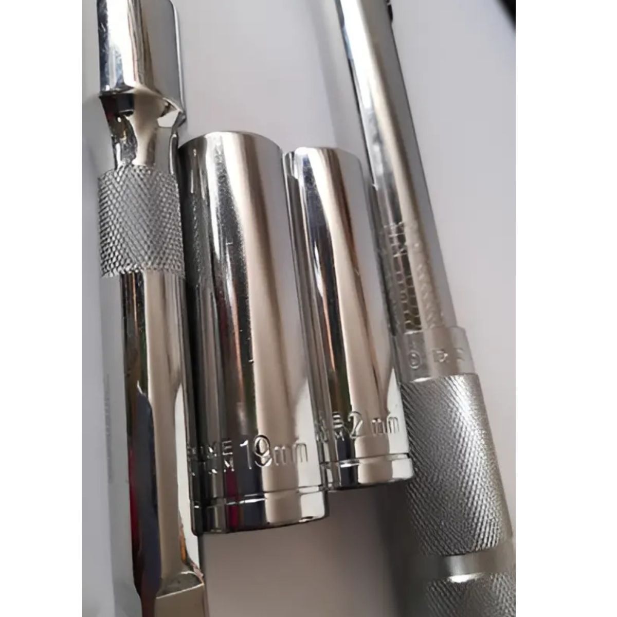 GENERICO - Llave Torque Torquimetro 12 - 28-210nm + Dados + Extension Labg