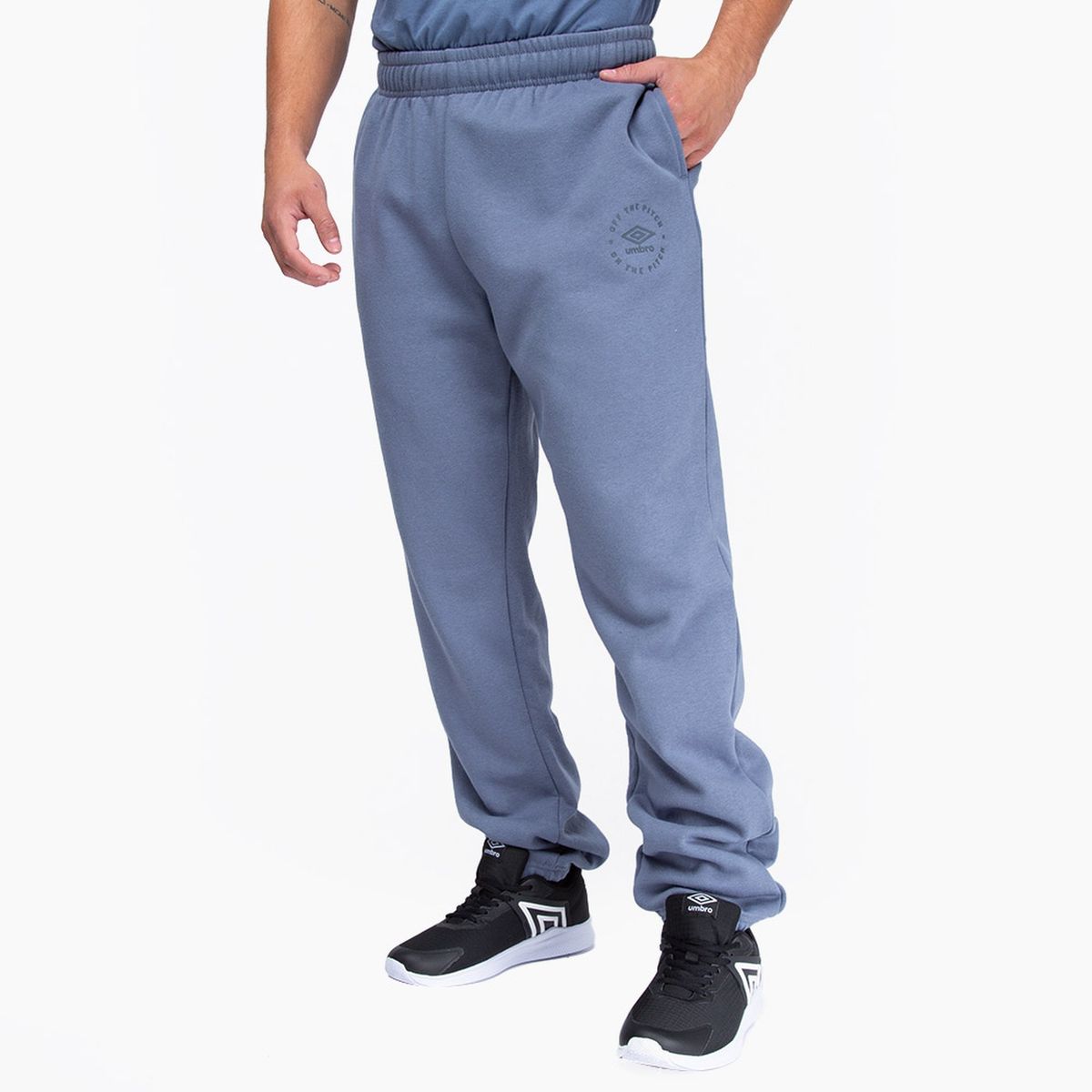 UMBRO - Pantalón Umbro RLXD Jogger Hombre Azul
