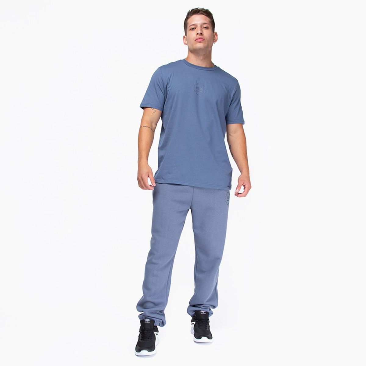 UMBRO - Pantalón Umbro RLXD Jogger Hombre Azul