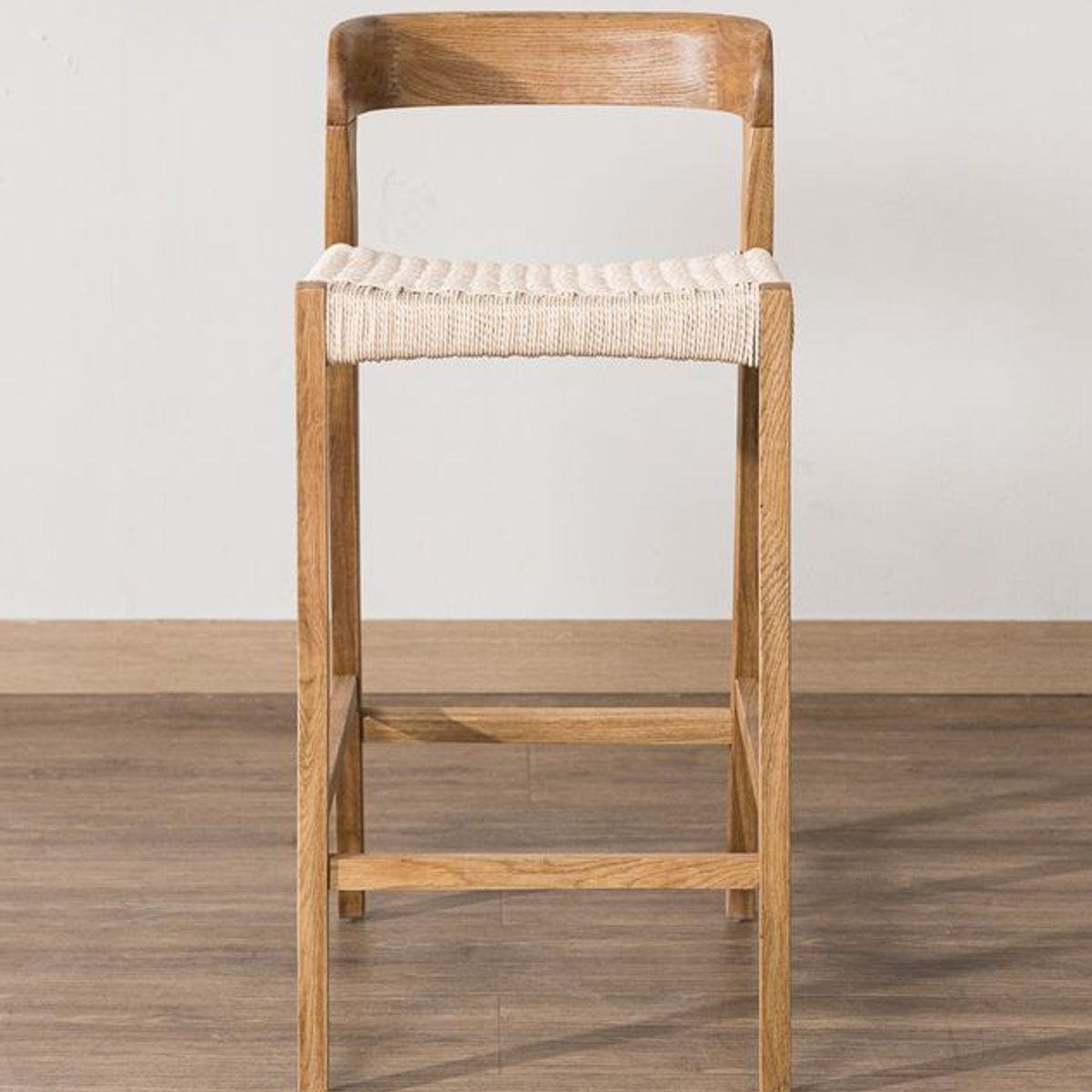 AMOBLE - Taburete Grant Alto Amoble Natural Madera de Roble, Cuerda