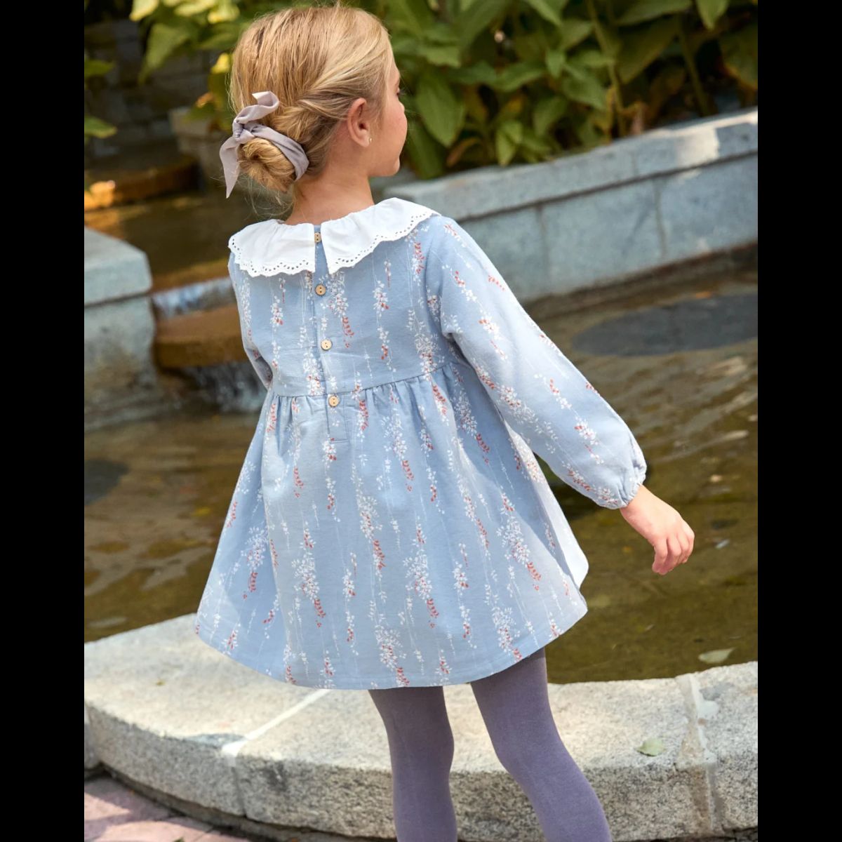 DADATI - Vestido de niña azul con cuello con volante bordado