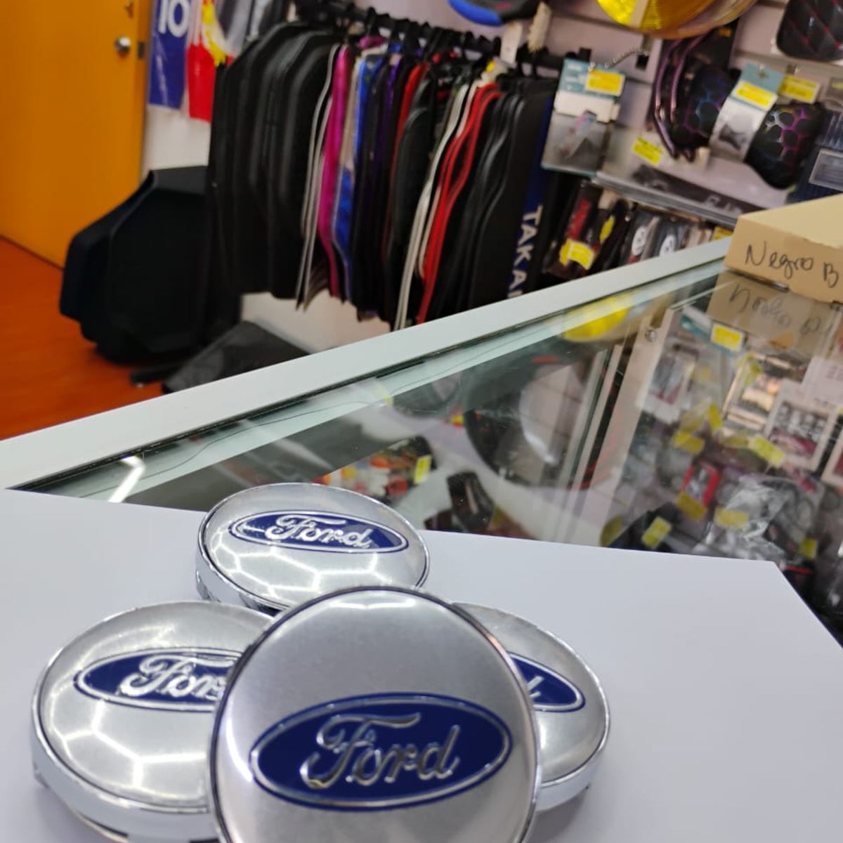 GENERICO - Set X4 Tapas centro de Llantas de autos 56mm universal ford