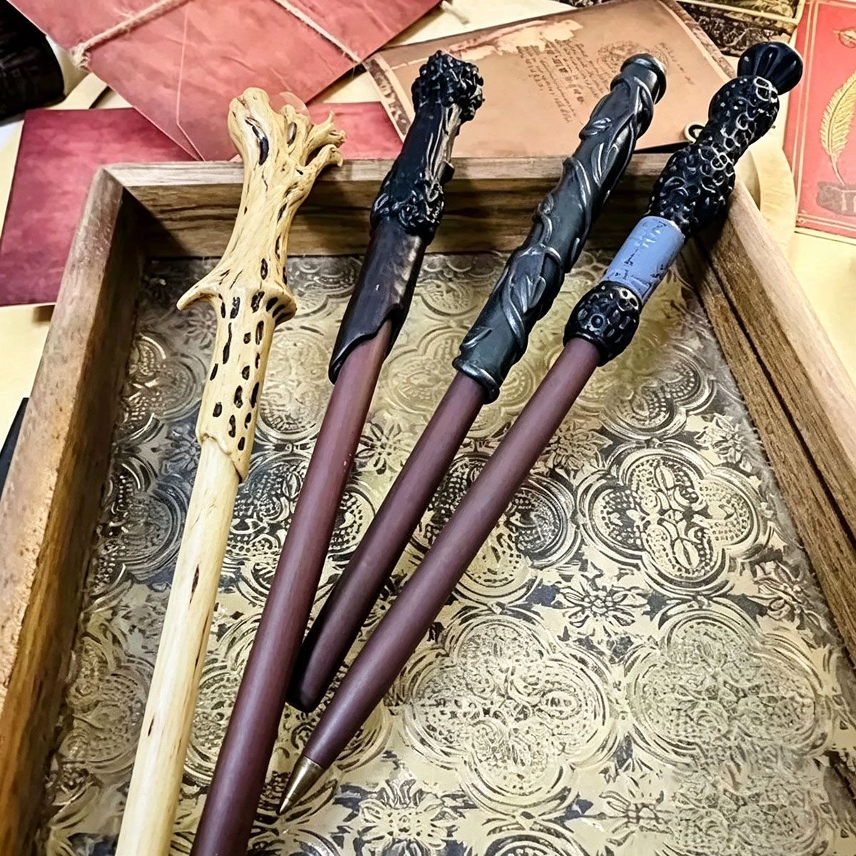 MOONCORE - Lápiz Varita Harry Potter -  Escoba Voladora Coleccionable