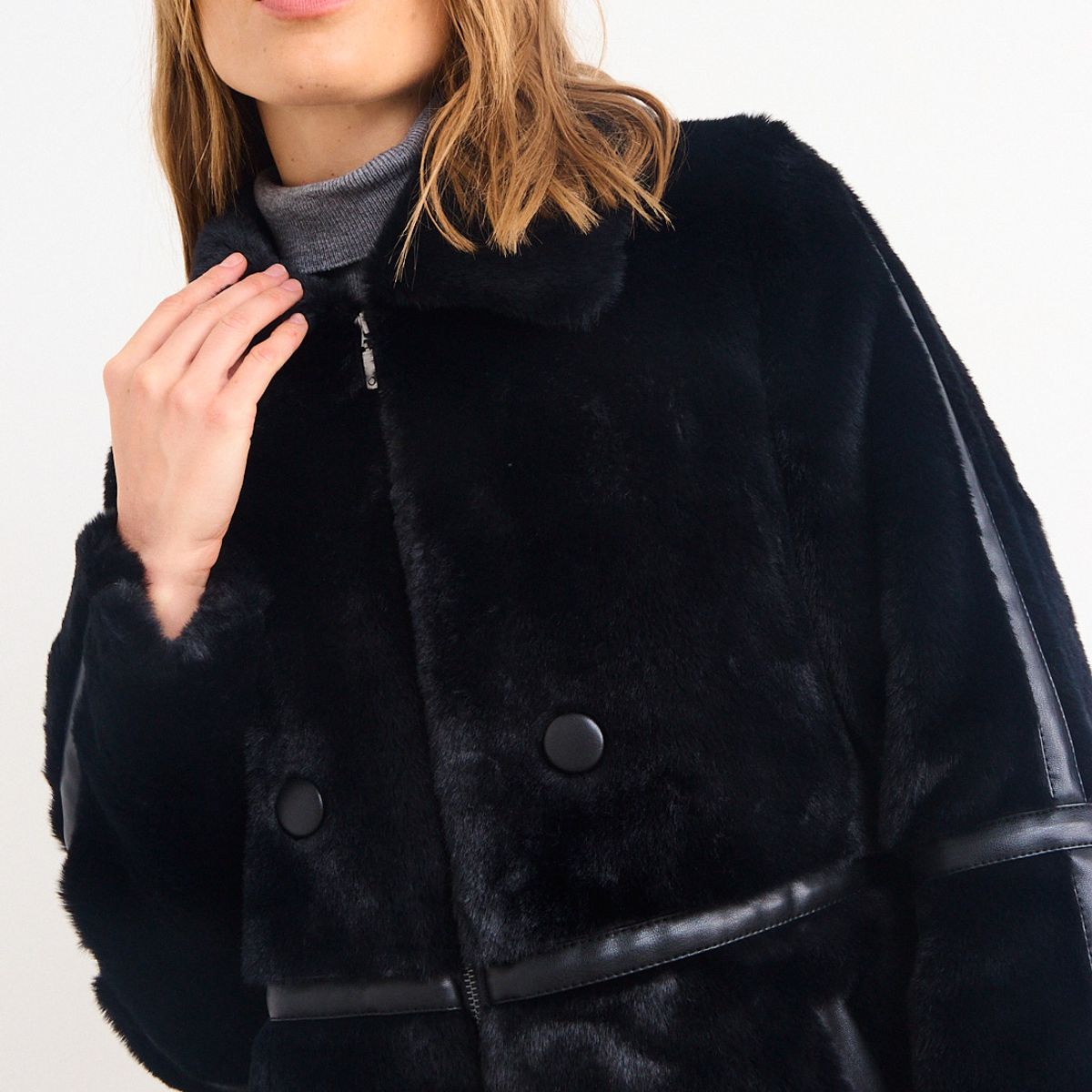 IO - Chaqueton Liso Mujer Negro Io