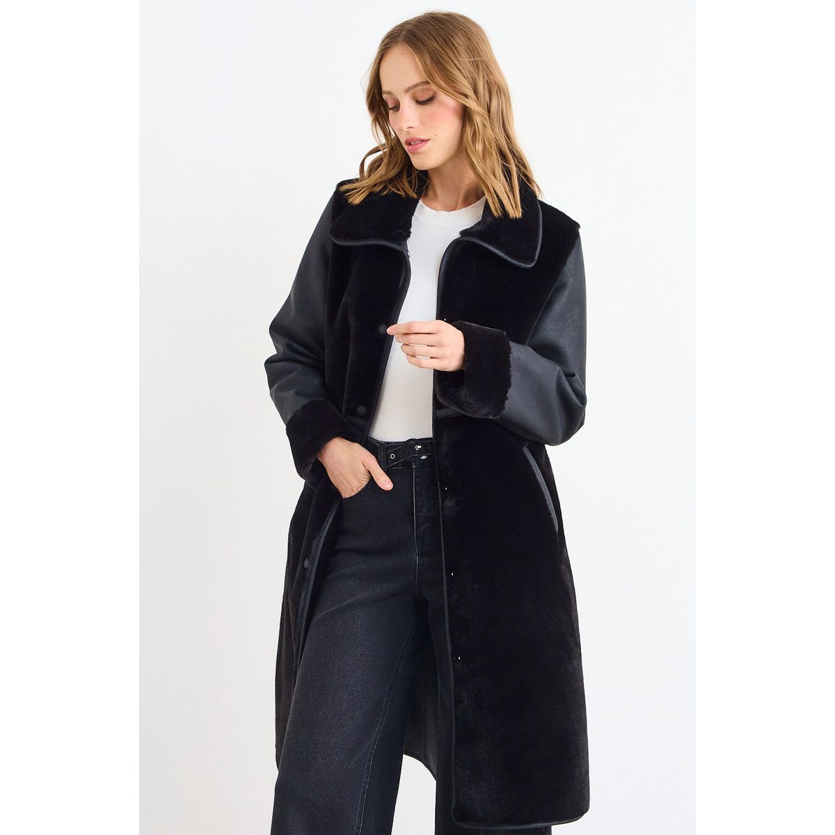 IO - Chaqueton Liso Mujer Negro Io