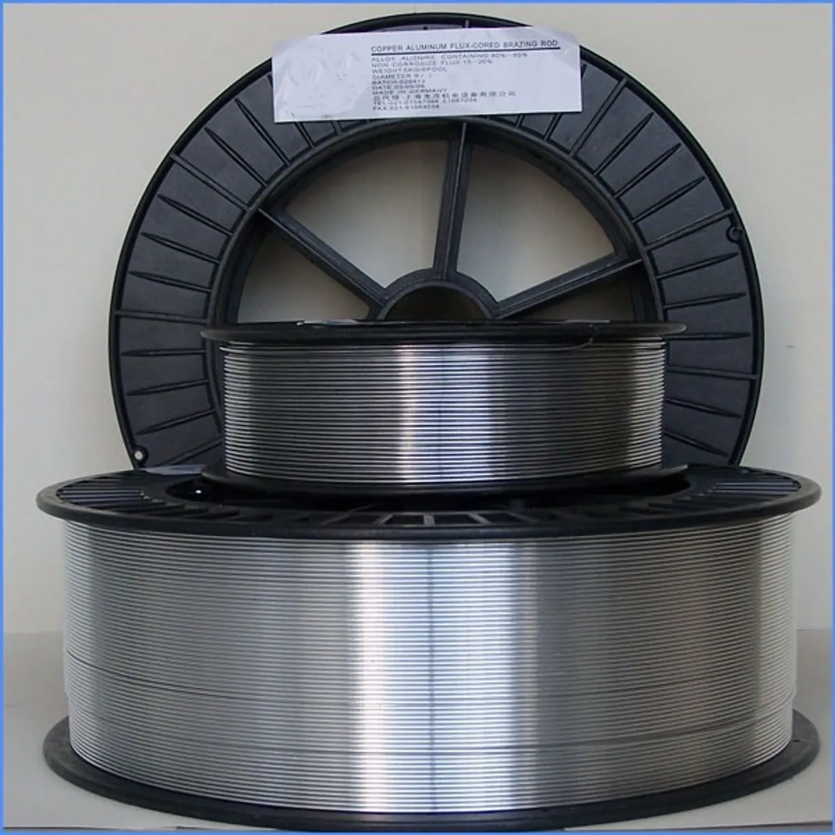 KILO ALAMBRE SOLDADURA CON NUCLEO FUNDENTE DIAM 1.6MM UMV 3.0KG, marca GENERICO - Foto Principal