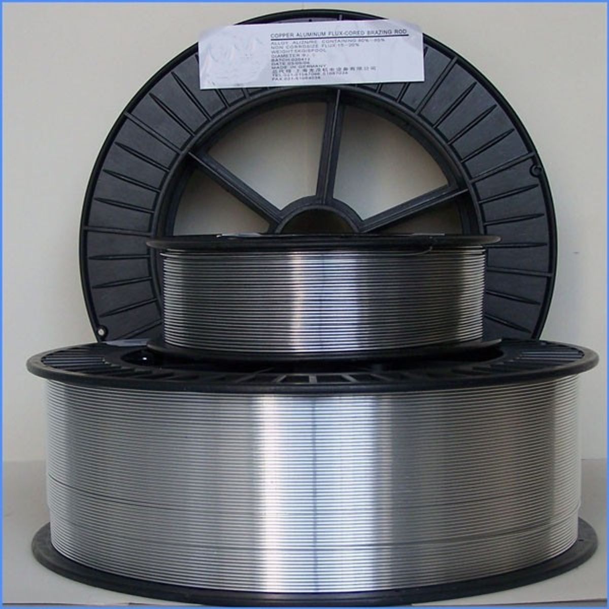 KILO ALAMBRE SOLDADURA CON NUCLEO FUNDENTE DIAM 1.6MM UMV 3.0KG, marca GENERICO - Foto Principal