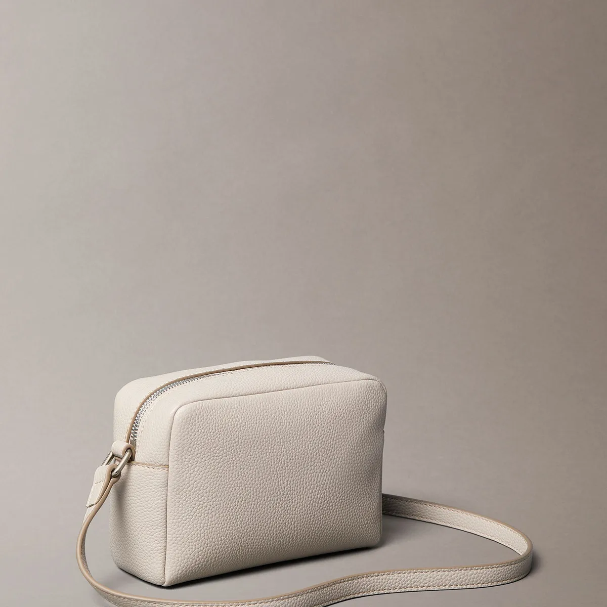 CALVIN KLEIN - Bandolera Archive