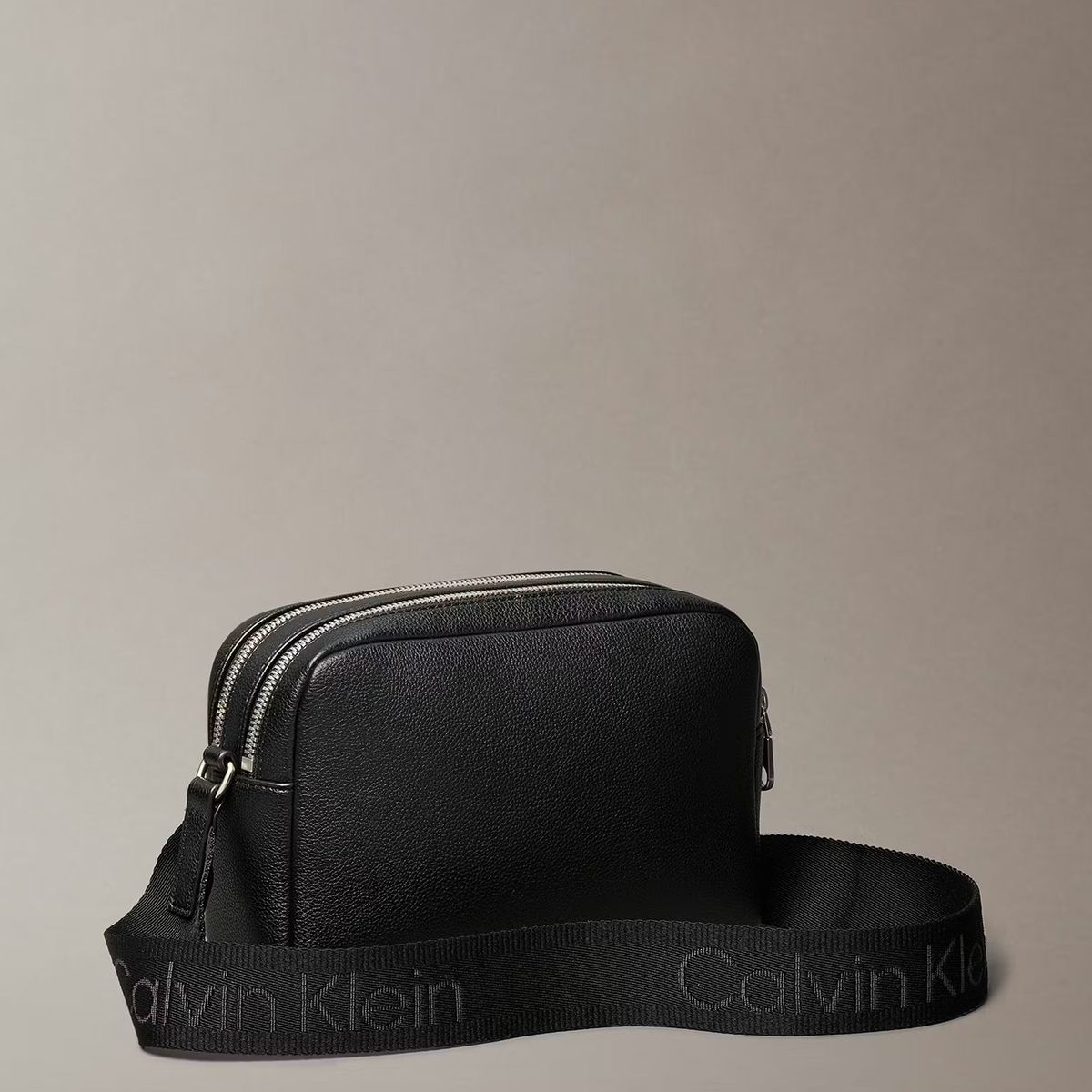 CALVIN KLEIN - Bandolera Ultralight con Doble Cremallera