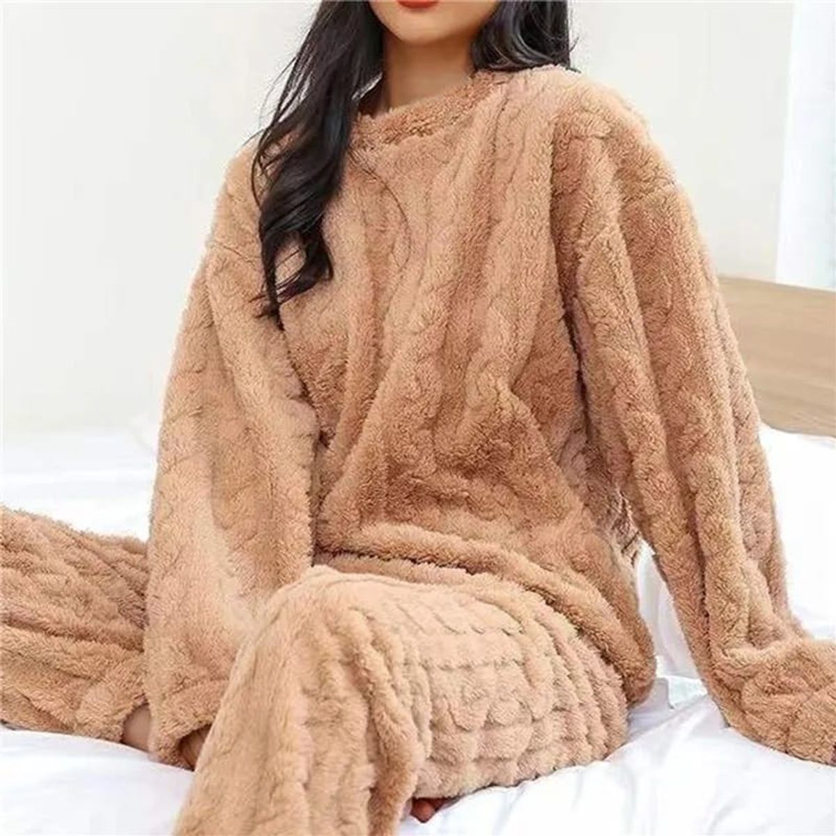 OEM - Pijama Trenzada Cálida Unisex Talla Standar