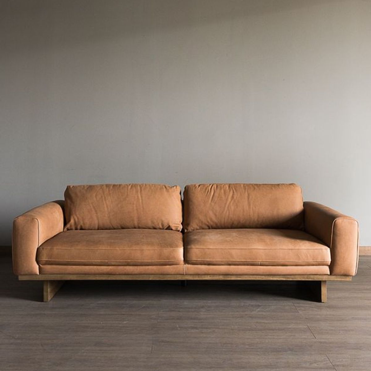 FORASTERO - Sofa Moroni Forastero Cuero Café