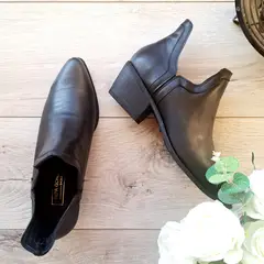 PEPA GONZALEZ - BOTIN PEPA CUERO NEGRO
