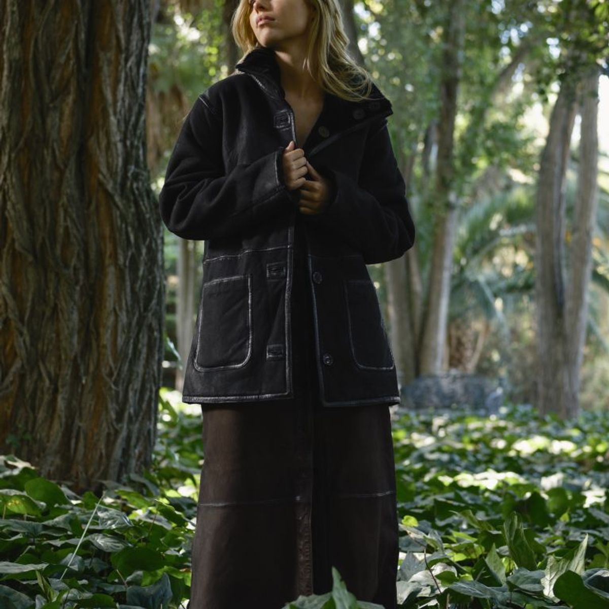BOR - ABRIGO REVERSIBLE NOMAD NEGRO CUERO NOBUCK