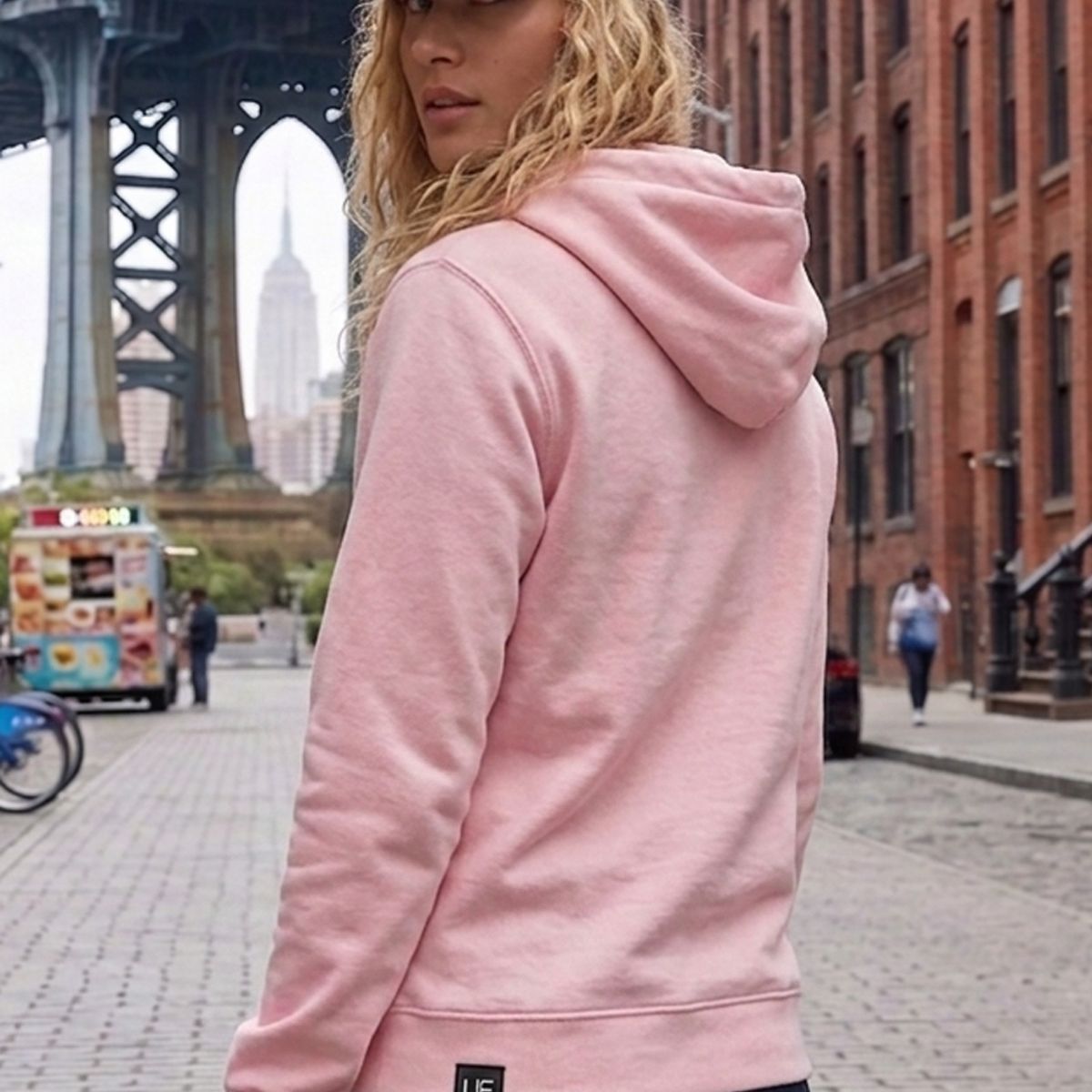 URBAN ESSENTIAL - POLERON CANGURO - HODDIE WOMAN COLLECTION