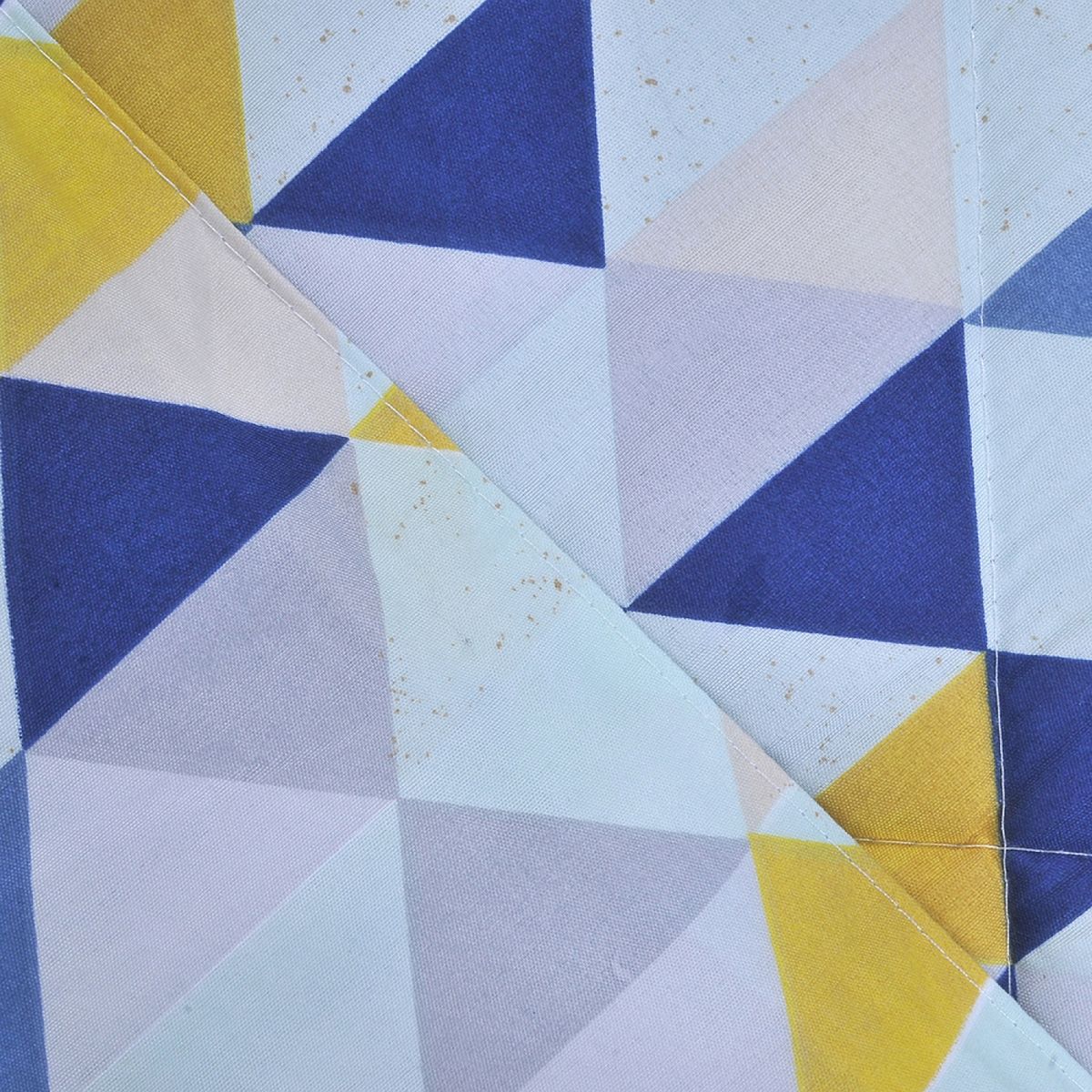 MASHINI - Plumón Microfibra Estampado 2 Plazas Triángulo Mashini