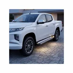 GENERICO - Pisaderas Laterales para Mitsubishi L200 Acero Cromado LED Integrado Estribos Laterales 2015 - 2024