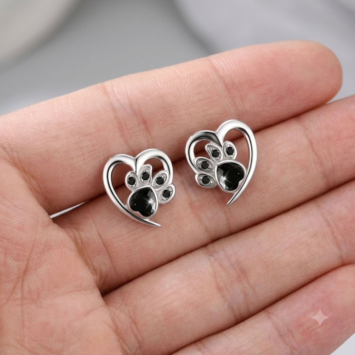 GENERICO - Aros pendientes  corazon circon de fantasia black
