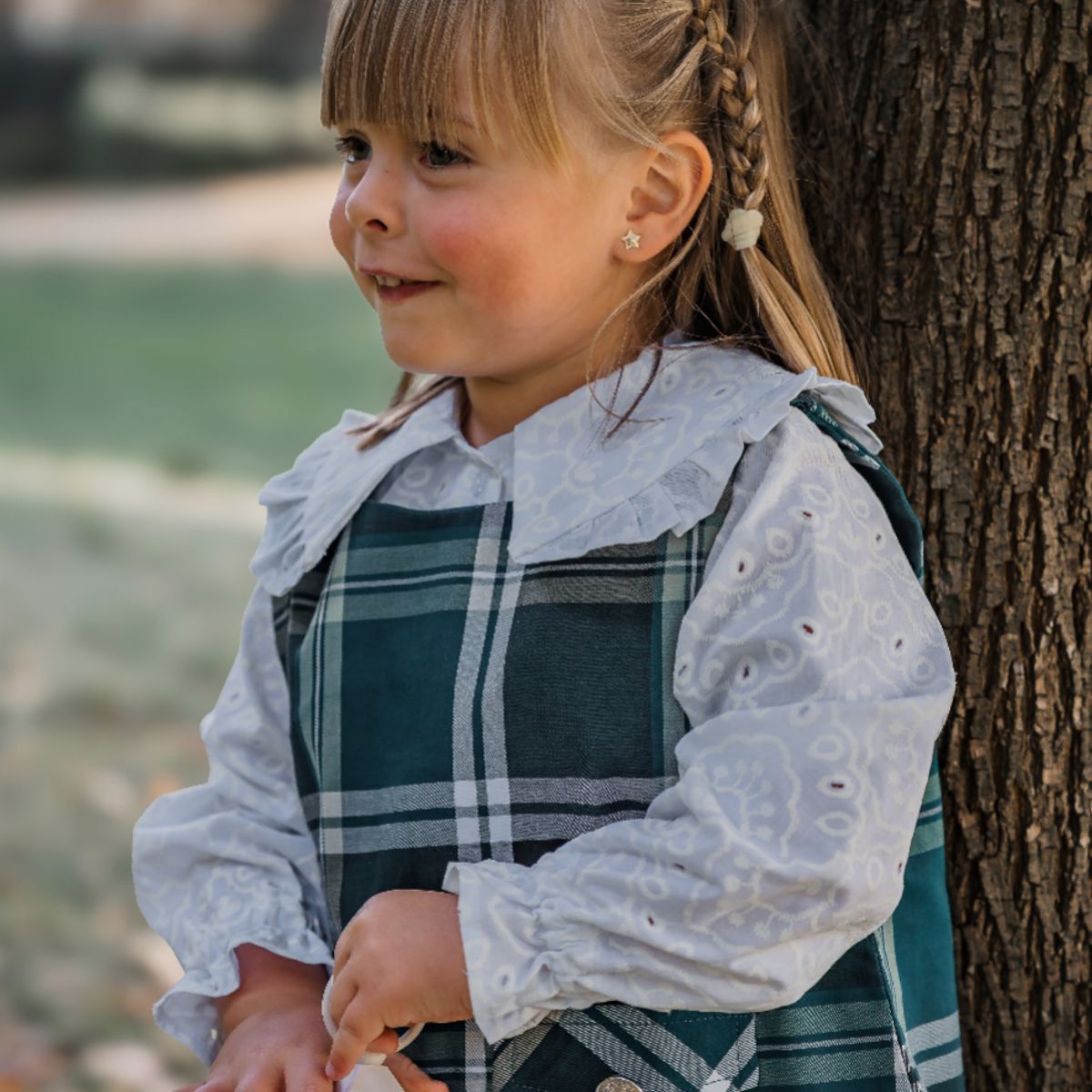 KIDS BOUTIQUE GUNGURU - Blusa Isabella, infantil, cuello peter pan, mangas englobadas, texturizada, blanca