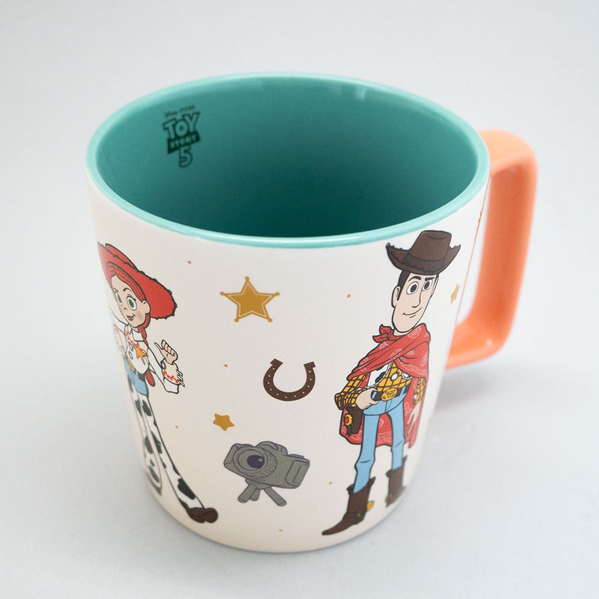 DISNEY - TAZON LUNGO DE CERAMICA JESSIE WOODY BUZZ 350 ML TOY STORY 5