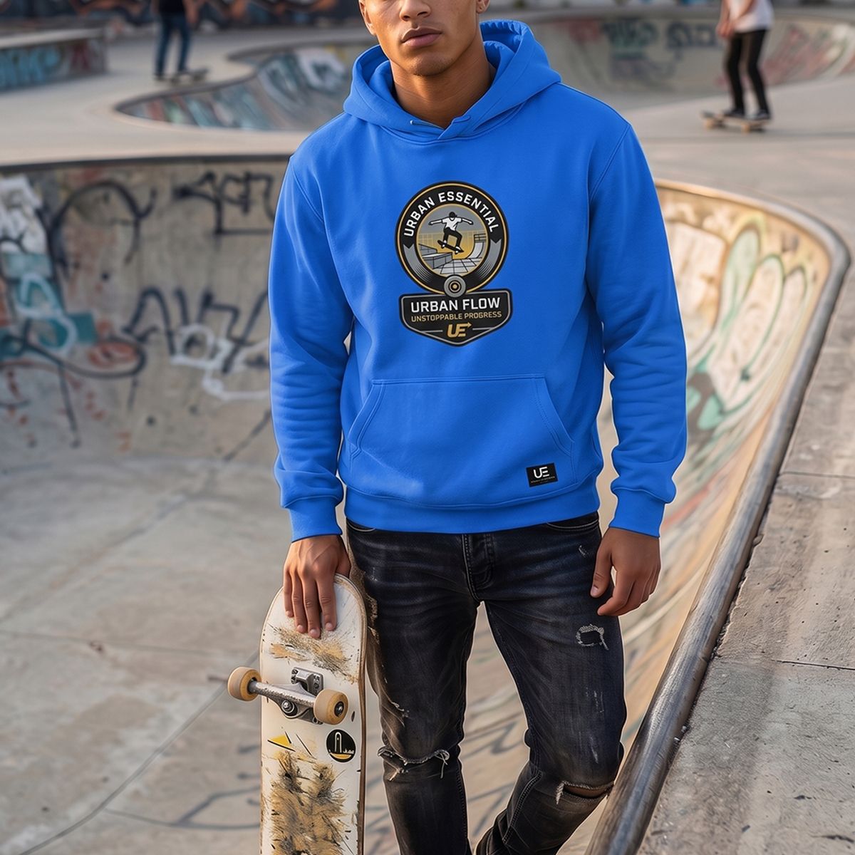 URBAN ESSENTIAL - POLERON CANGURO - UNSTOPPABLE PROGRESS