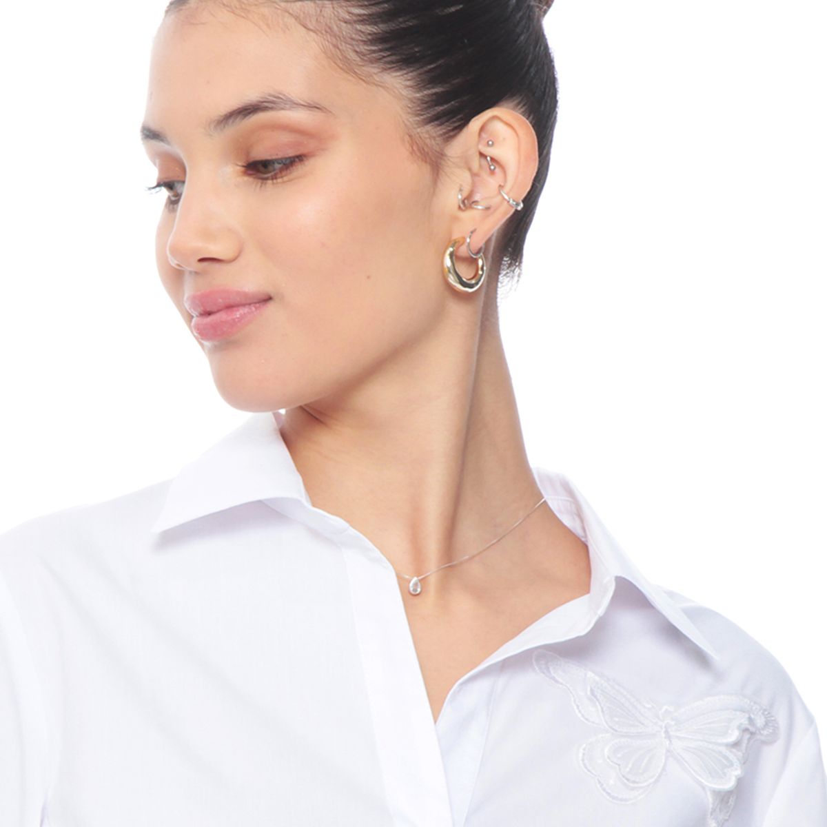 WADOS - BLUSA MANGA 3/4 ABOTONADA EN DELANTERO CON RIB EN COSTADO Y MARIPOSA