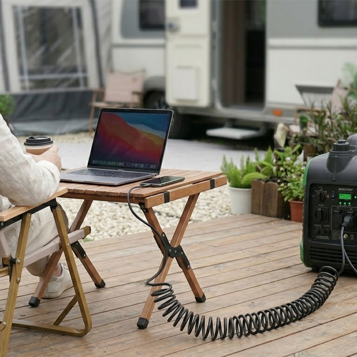 MOVI - Generador Eléctrico Inverter Portátil 2500W