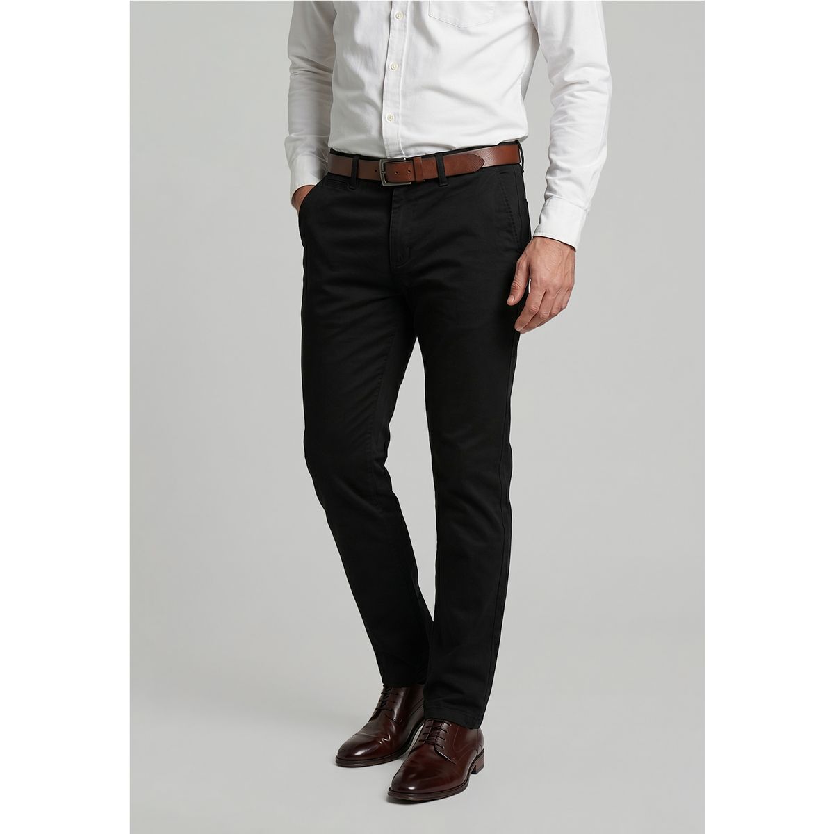 FEROUCH - Pantalón Chicago Regular L-31 Black Ferouch