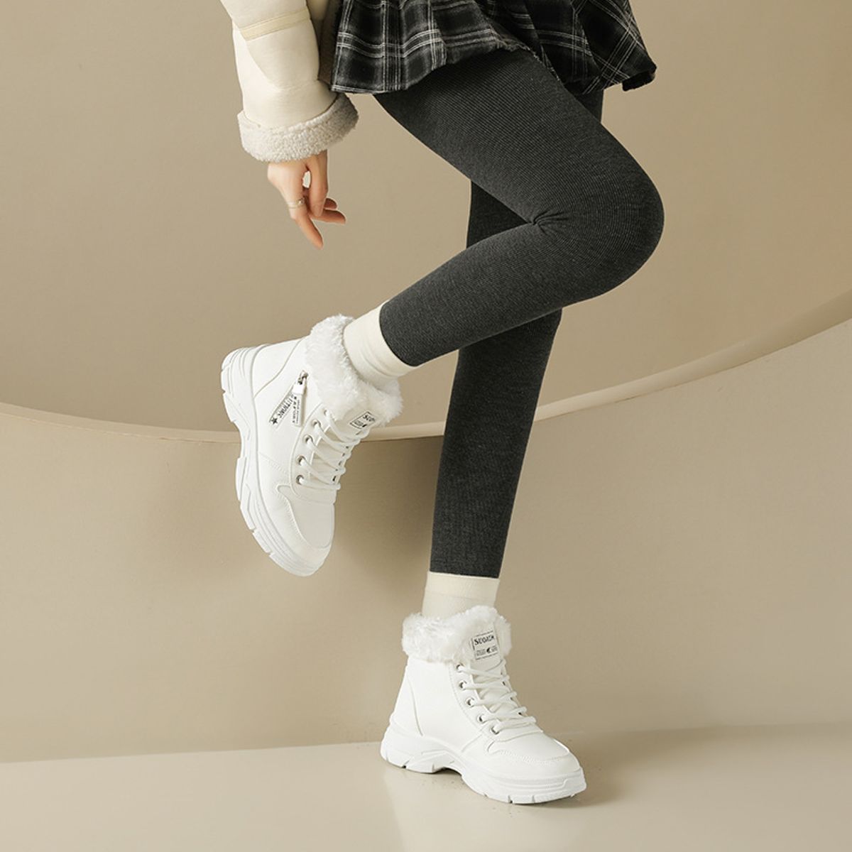 TIOZONEY - Botas de nieve cortas de felpa para Mujer - Blanco