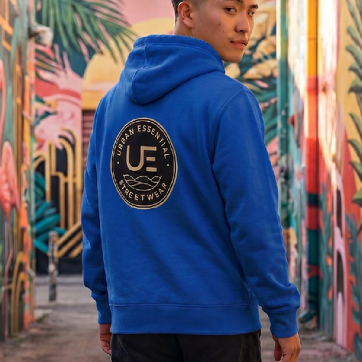 URBAN ESSENTIAL - POLERON CANGURO - STREETWEAR COLLECTION