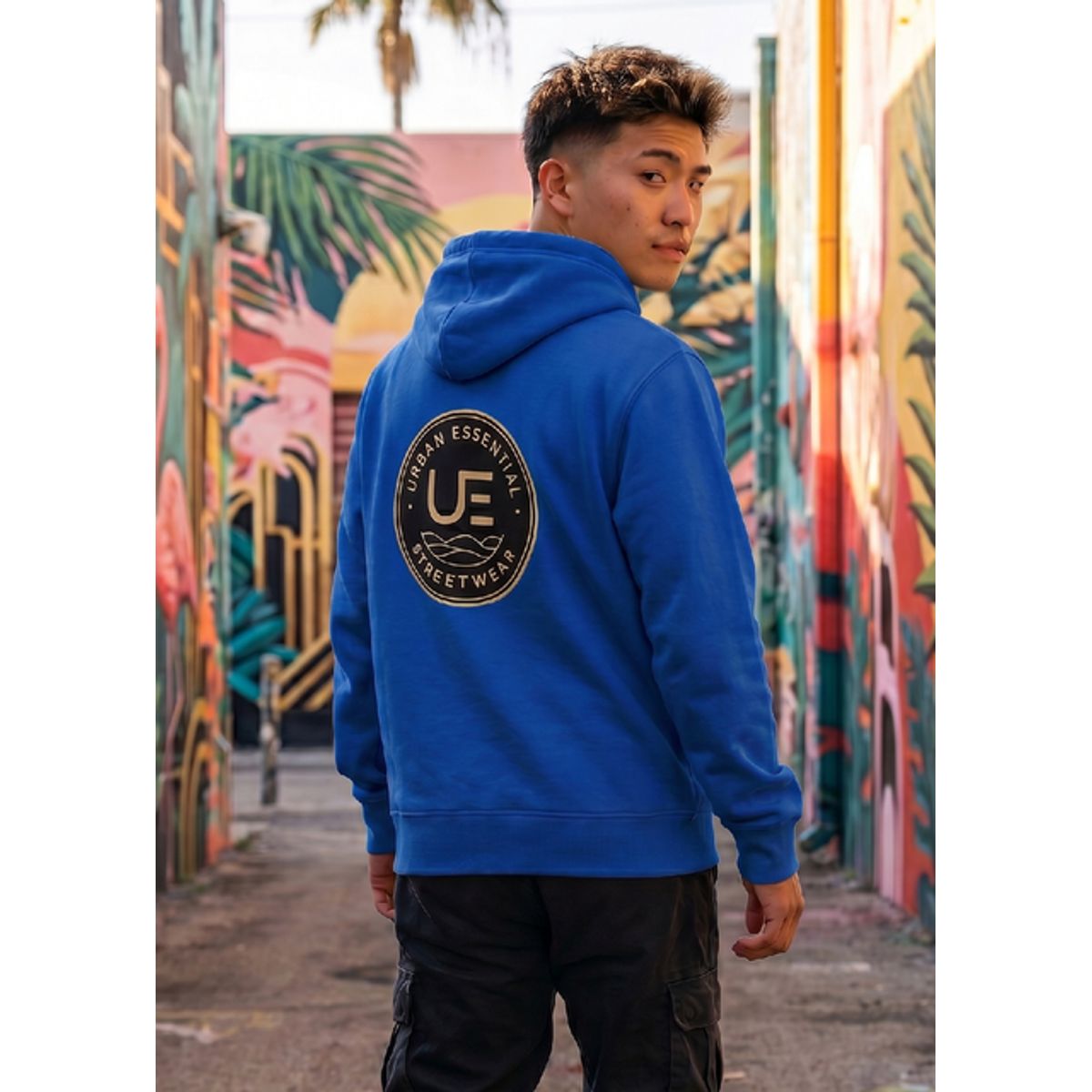 URBAN ESSENTIAL - POLERON CANGURO - STREETWEAR COLLECTION
