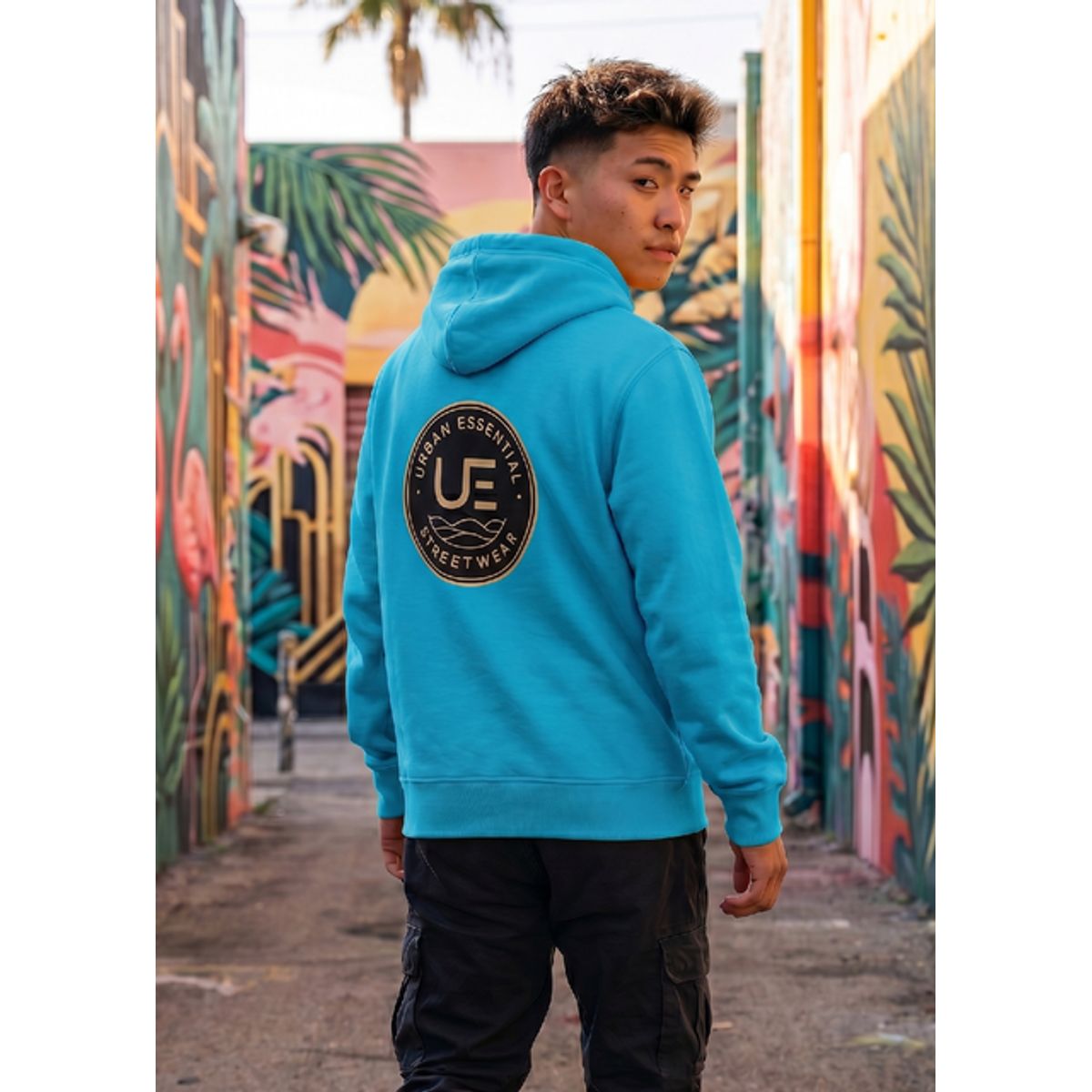 URBAN ESSENTIAL - POLERON CANGURO - STREETWEAR COLLECTION