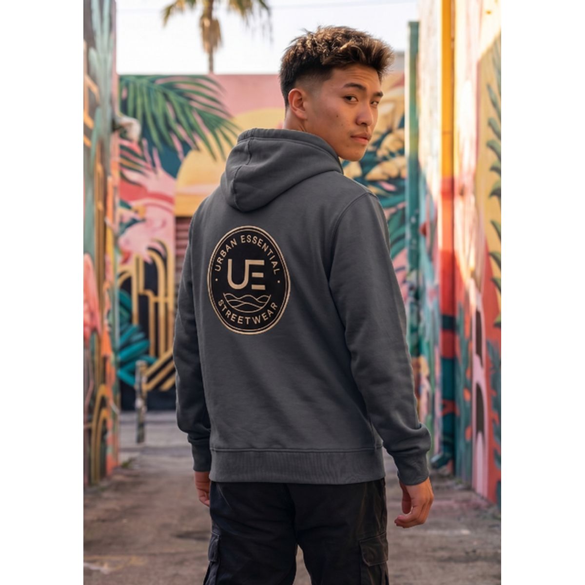 URBAN ESSENTIAL - POLERON CANGURO - STREETWEAR COLLECTION