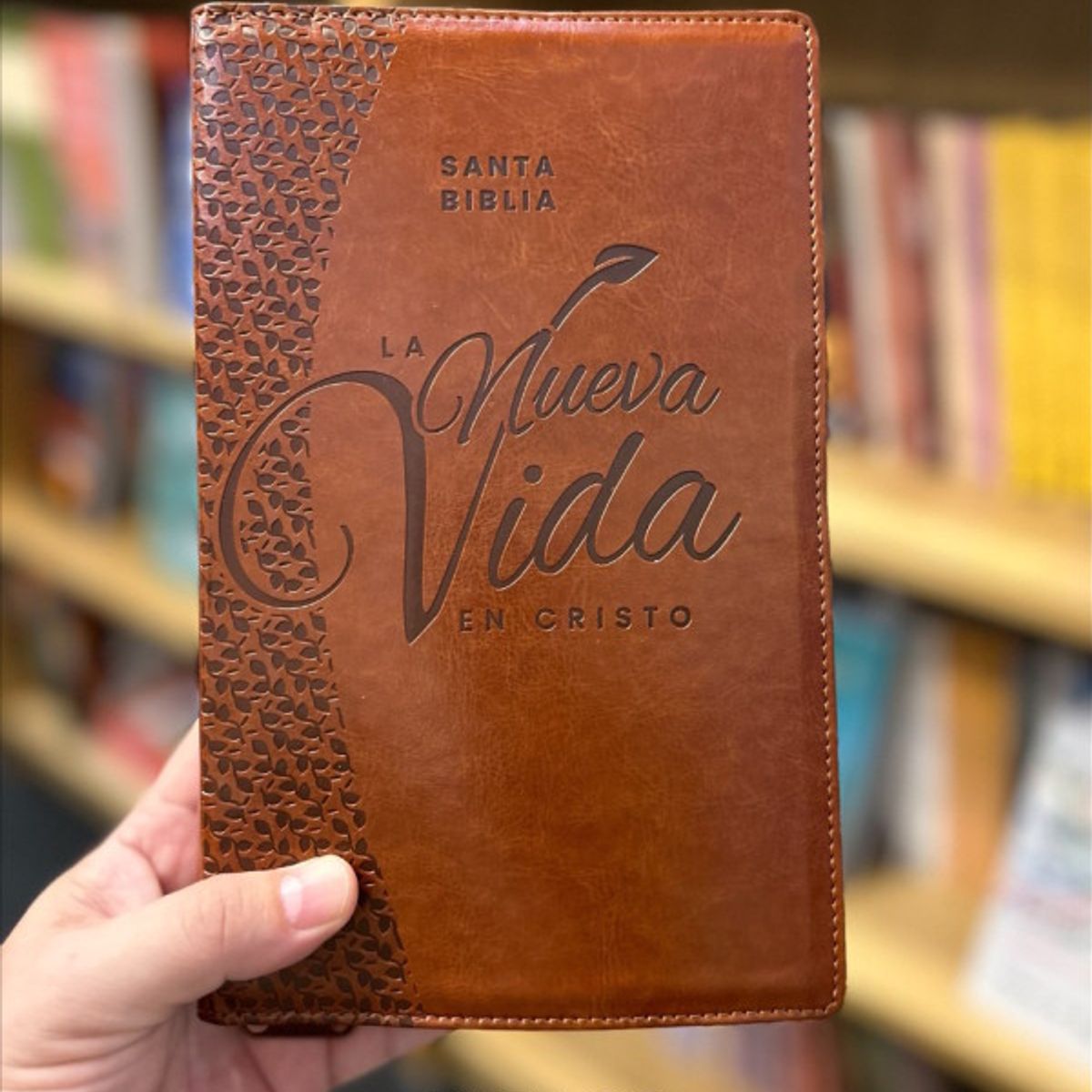 GENERICO - Biblia La Nueva Vida en Cristo NVI  Simi Piel