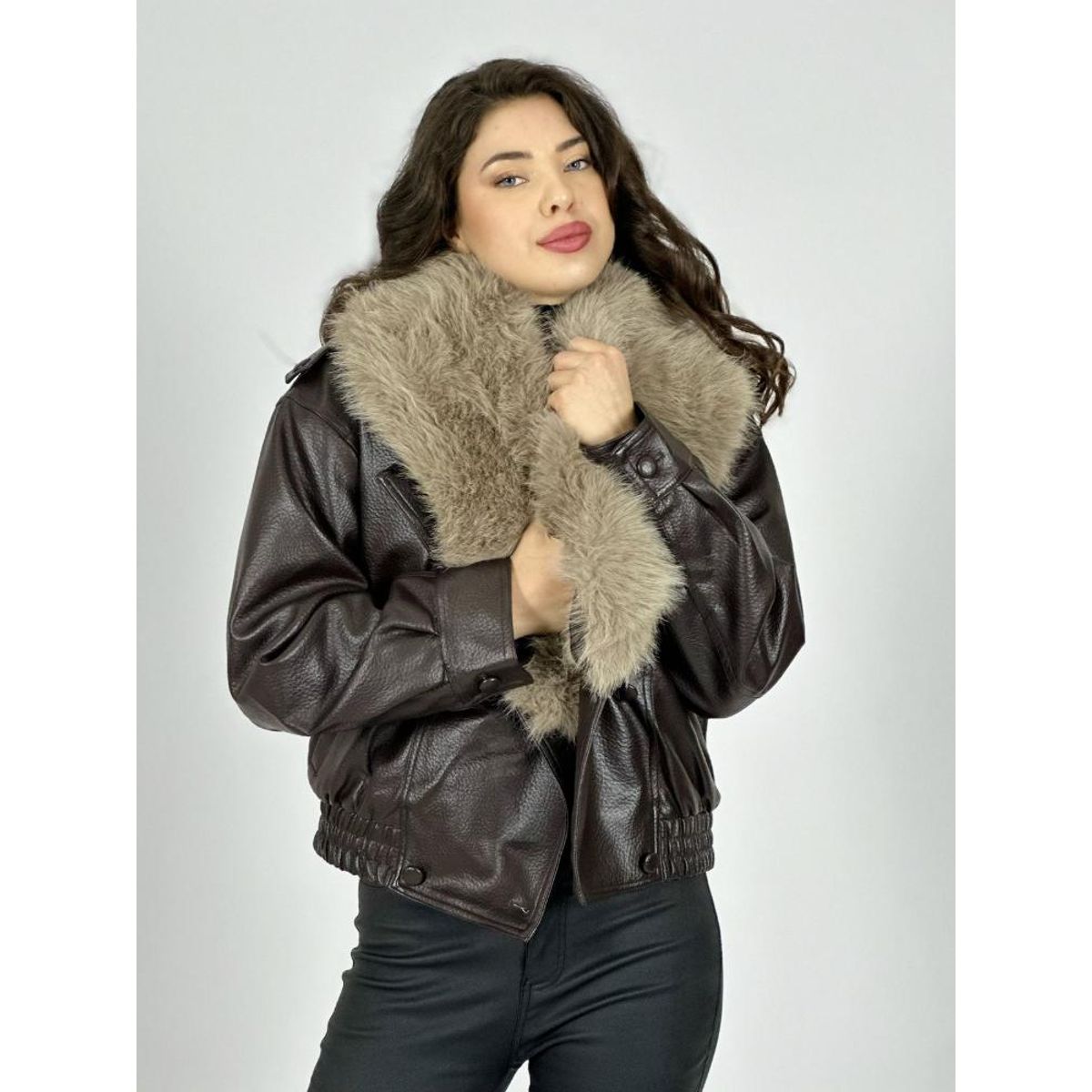 ENIGMATICA BOUTIQUE - Chaqueta Bomber Ecocuero Con Cuello Desmontable