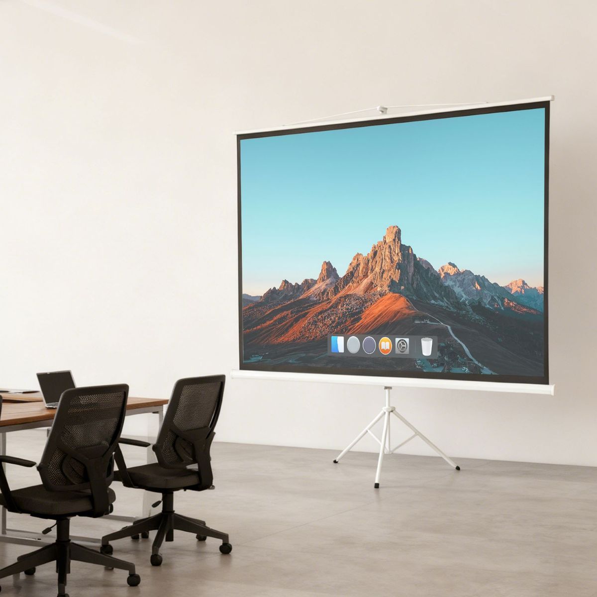 BRASFORMA - Pantalla para proyector  - Con Trípode 200cm x 150cm  100"  4:3 SBRTP100 Brasforma