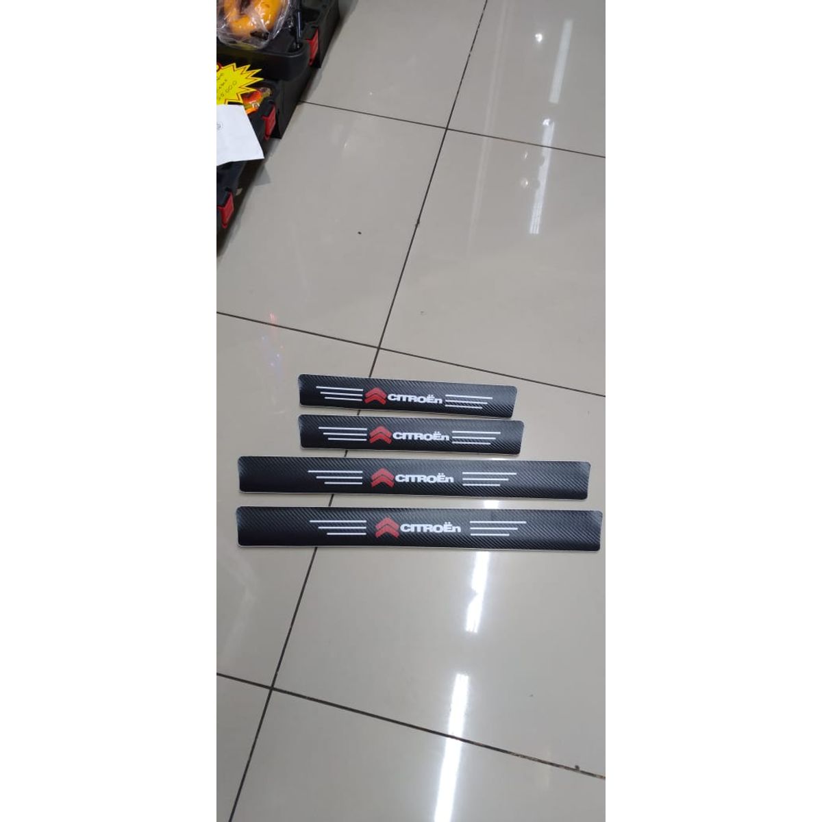 GENERICO - X4 Cubre socalo pisaderas pegatina de fibra de carbono en eco cuero para perfil de puertas citroen
