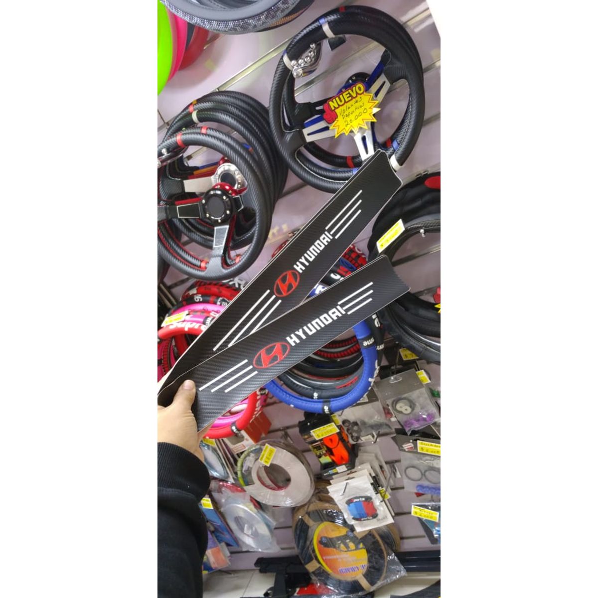 GENERICO - X4 Cubre socalo pisaderas pegatina de fibra de carbono en eco cuero para perfil de puertas hyundai