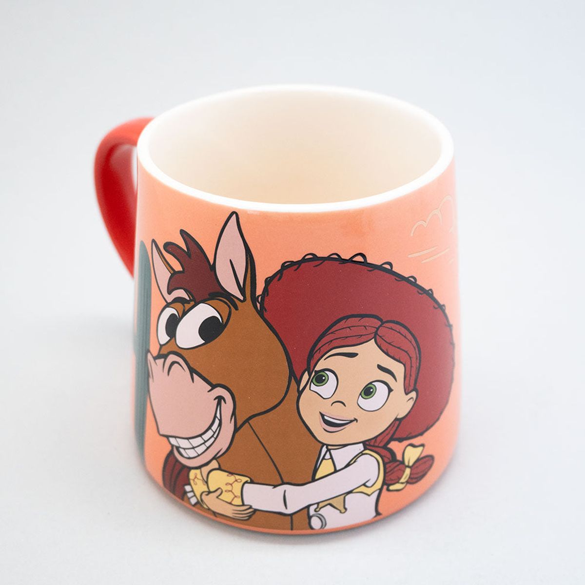 DISNEY - TAZON PIRAMIDE DE CERAMICA JESSIE Y BULLSEYE COWGIRL 400 ML TOY STORY 5