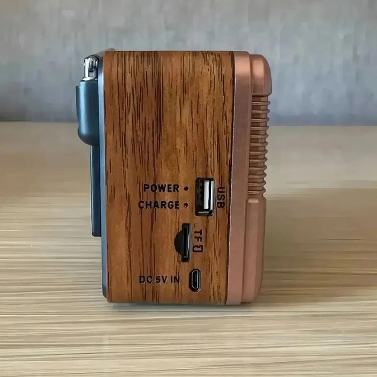 GENERICO Radio Solar Bluetooth con Batería Incorporada y MP3